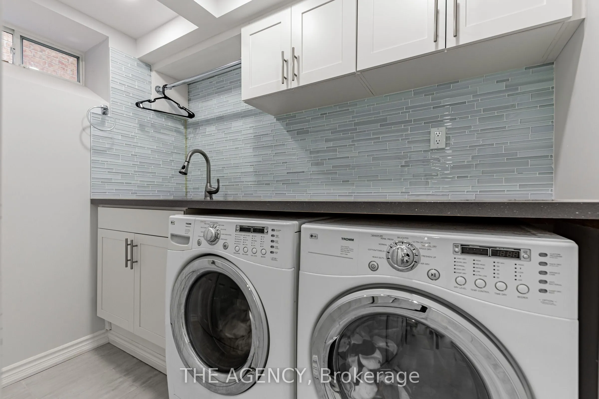 33 Ascalon Drive, ON L6A 0M5