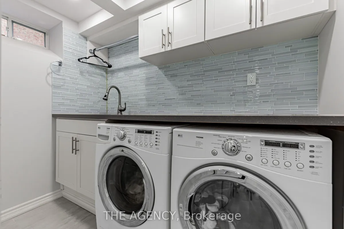 33 Ascalon Drive, ON L6A 0M5