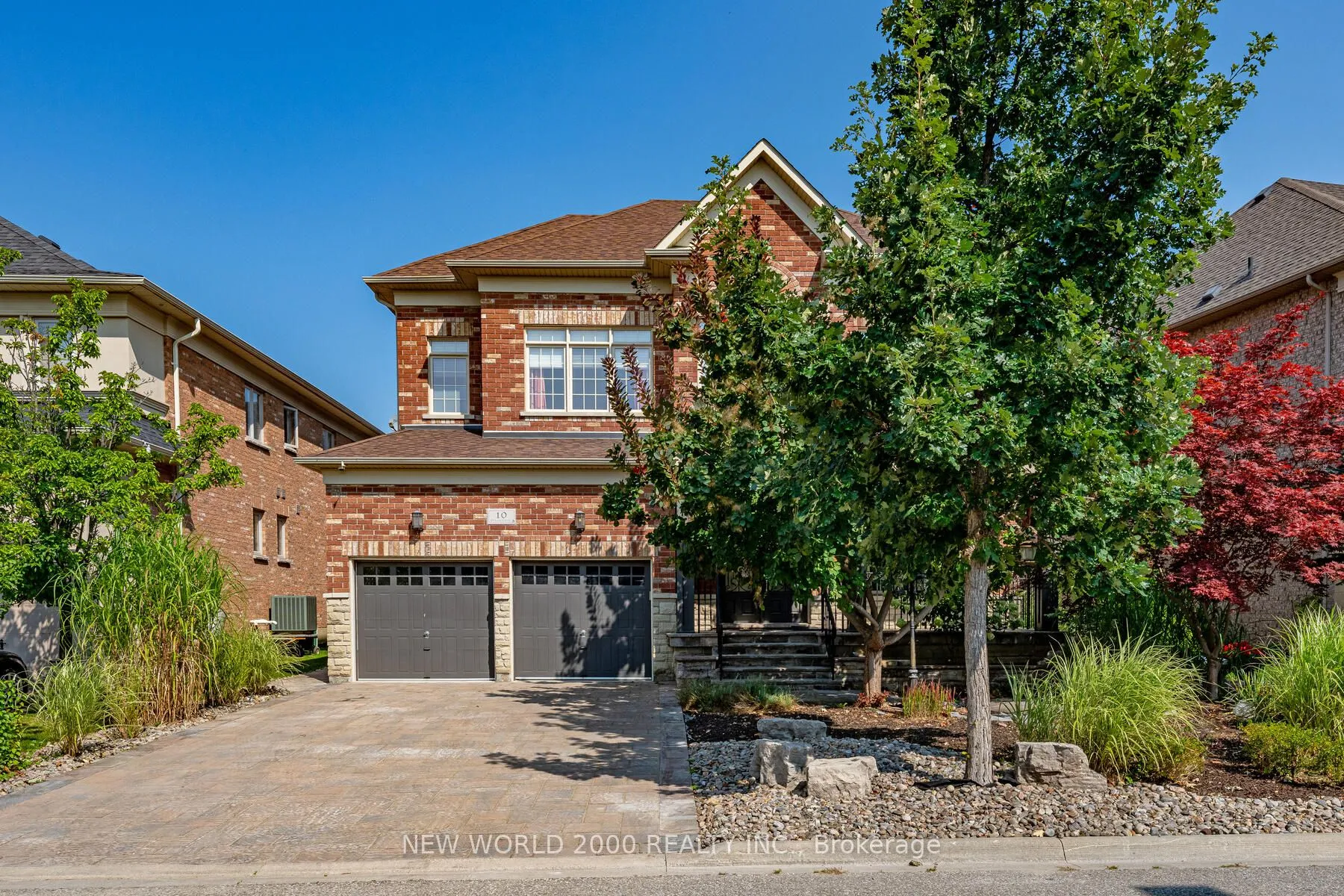 Detached 4 bedroom 5 bathroom at 10 Orleans Circle in Vaughan - MLS# N12507538