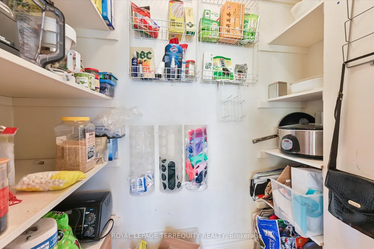 20 Leighland Drive, ON L3R 7R4