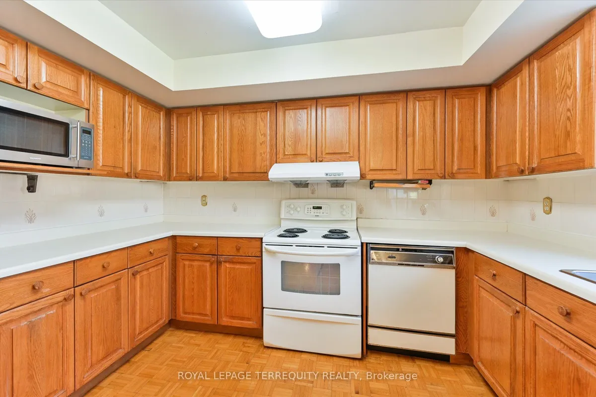 20 Leighland Drive, ON L3R 7R4