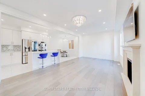 40 Boiton Street, ON L4S 0M1