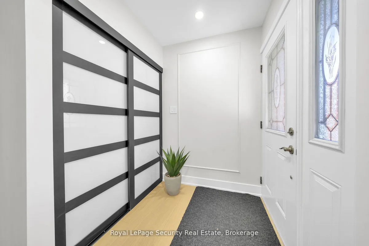 74 Andrea Lane, ON L4L 1E7