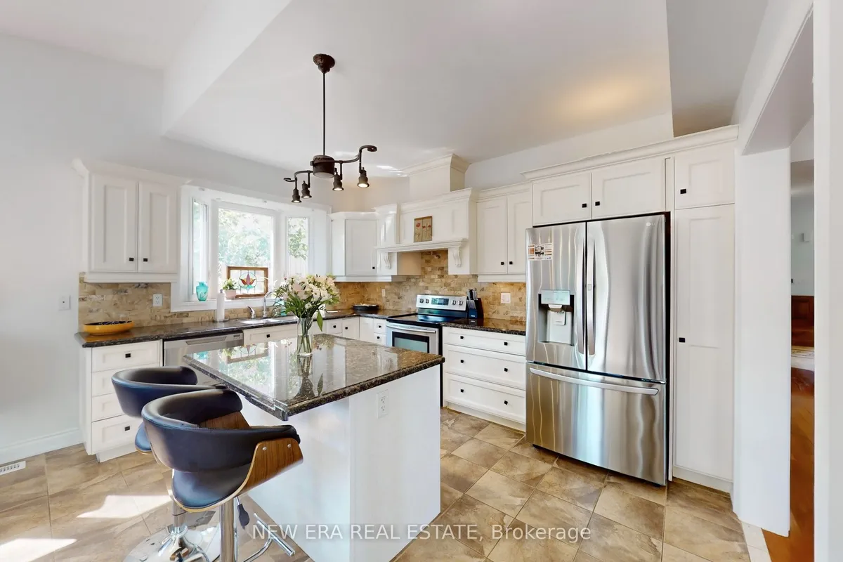 1031 Lake Drive, ON L4P 3E9