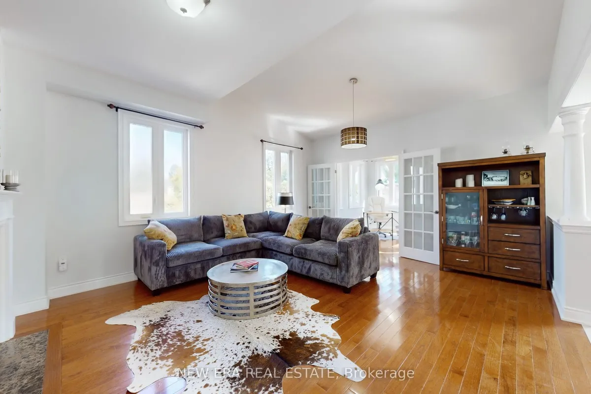 1031 Lake Drive, ON L4P 3E9