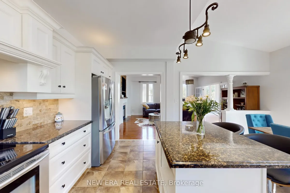 1031 Lake Drive, ON L4P 3E9