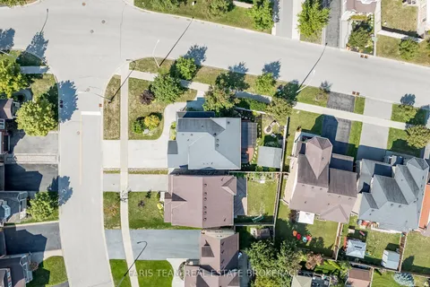 38 Paddison Place, ON L9R 0J5