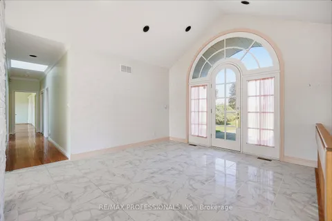 10050 Warden Avenue, ON L6C 1N3