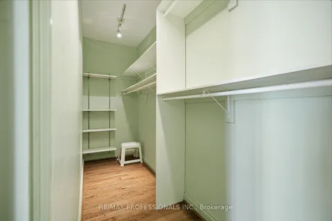 10050 Warden Avenue, ON L6C 1N3