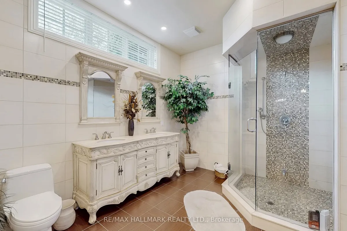 63 Grayfield Drive, ON L4A 0B1