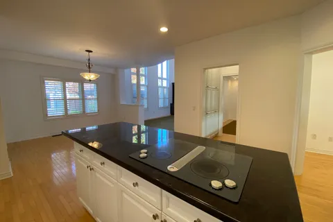 6 Angus Glen Boulevard, ON L6C 1Z1