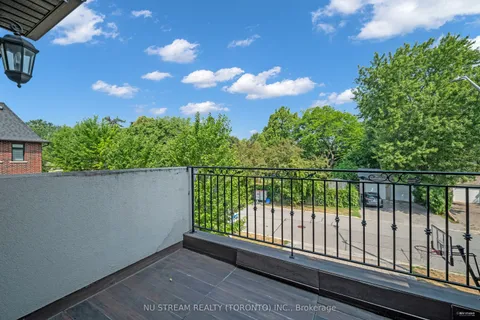 3 Greentree Road, ON L3R 3A9