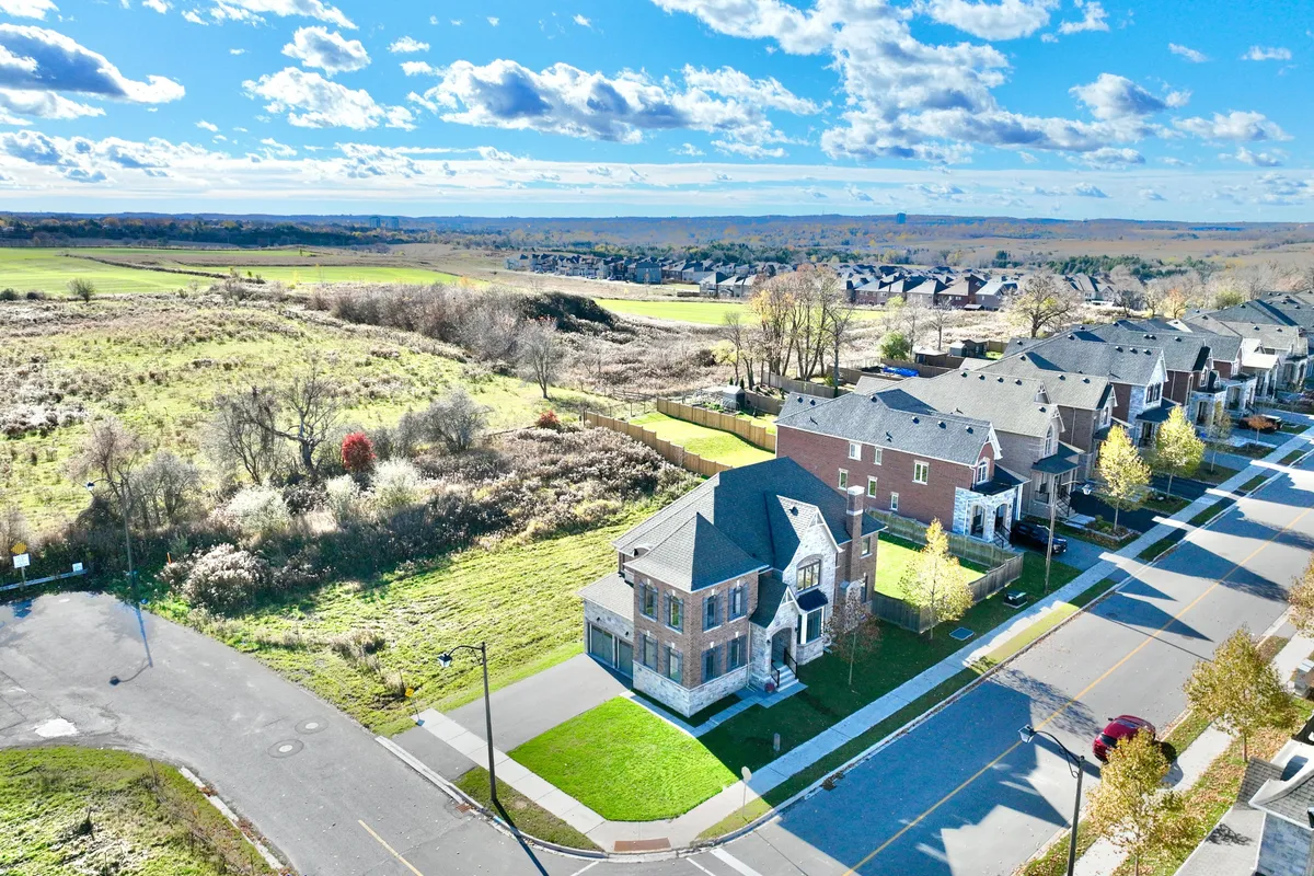 174 Sharon Creek Drive, ON L9N 0P9