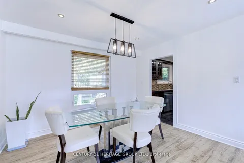 10 Bachly Crescent, ON L7B 0E8