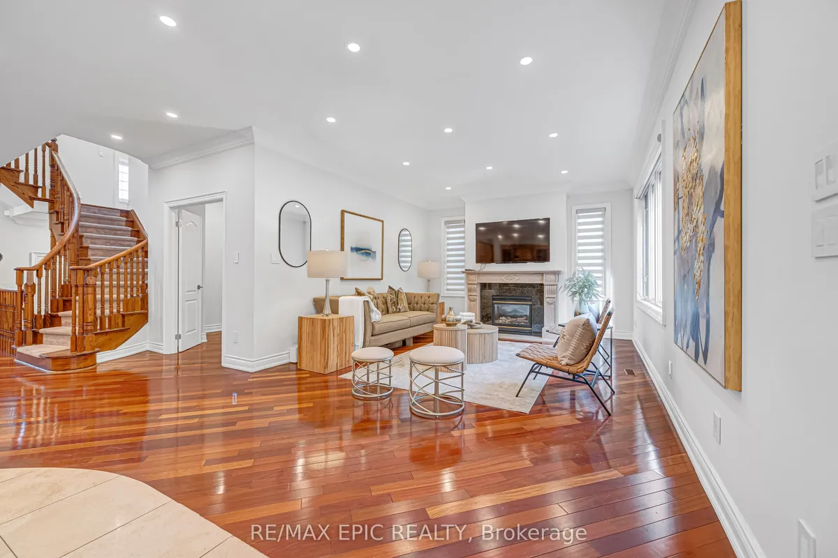 115 Thornhill Woods Drive, ON L4J 8R5