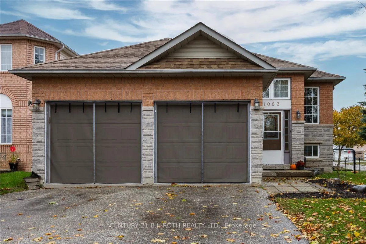 1082 KENSINGTON Street, ON L9S 1V1