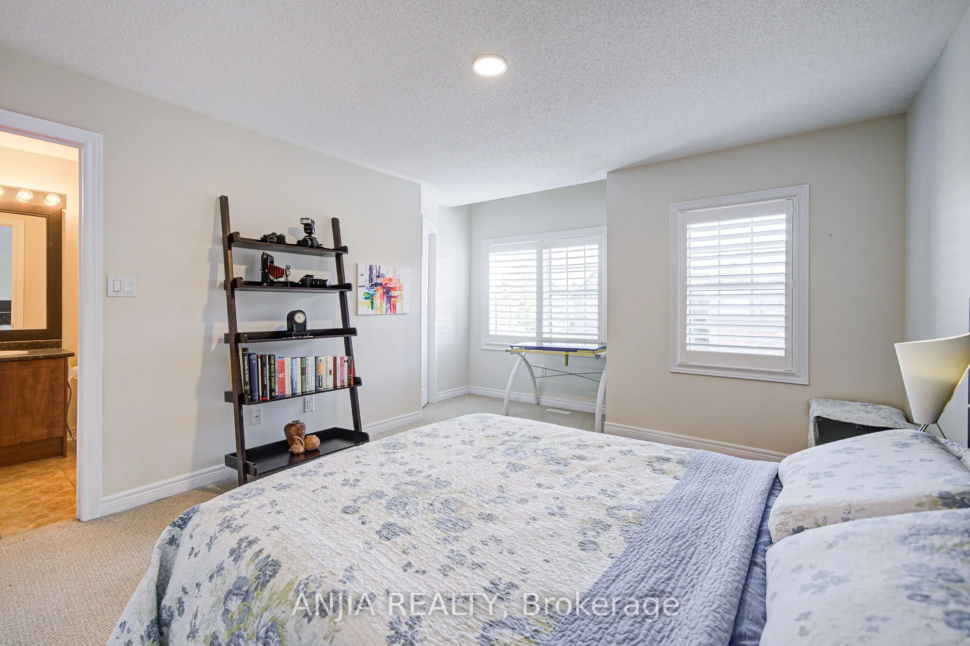 96 Brock Avenue, ON L6C 0S7