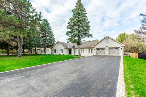 33 Carolwood Crescent, ON L1Z 0A4