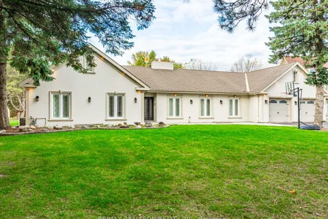 33 Carolwood Crescent, ON L1Z 0A4