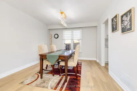 25 Hester Court, ON L3T 3K4