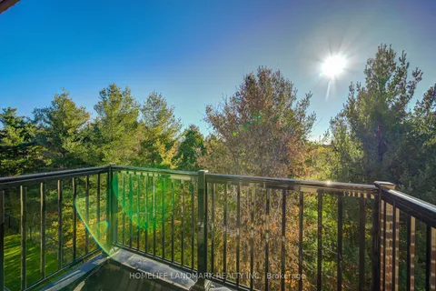 15 West Village Lane, ON L6C 3L5