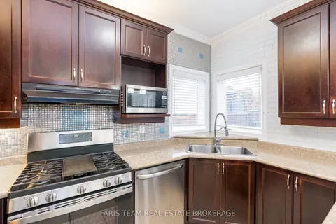 1198 Westmount Avenue, ON L9S 4Z7