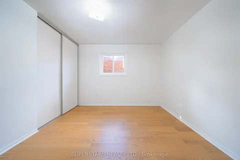 19 Justus Drive, ON L4C 9Z4