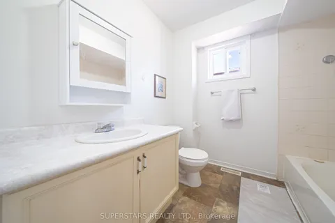 19 Justus Drive, ON L4C 9Z4