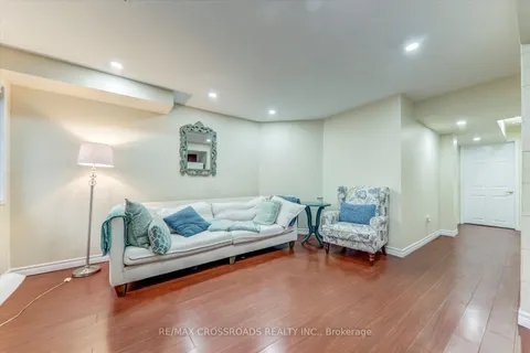 189 Riverwalk Drive, ON L6B 0G6