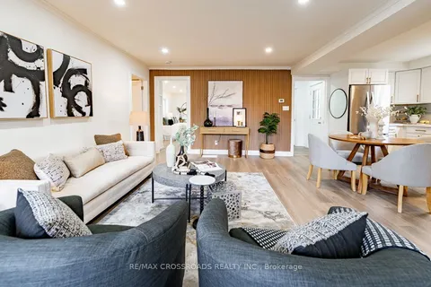 267 Pine Beach Drive, ON L4P 2V7