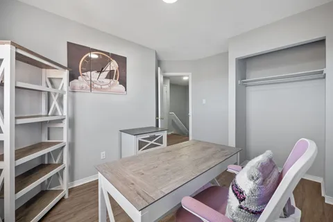 2133 Ferguson Street, ON L9S 1X5