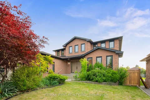 4 Snowcrest Crescent, ON L3S 2V9