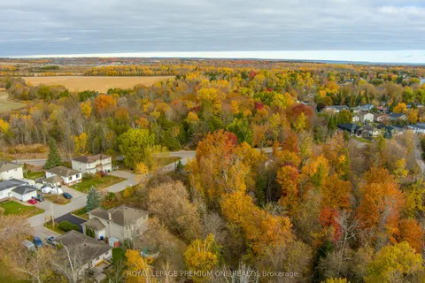 909C Willow Street, ON L0L 1C0