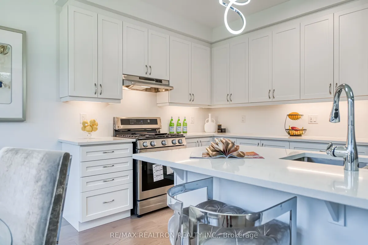 63 Greenridge Crescent, ON L6C 3M1