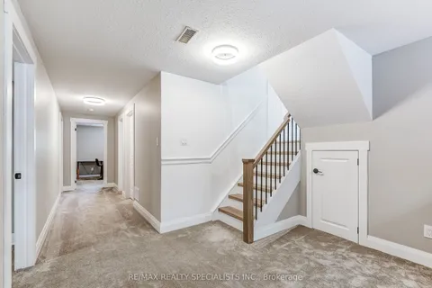 40 Kevin Crescent, ON L0L 2N0