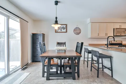 212 Maplewood Drive, ON L0L 1B4