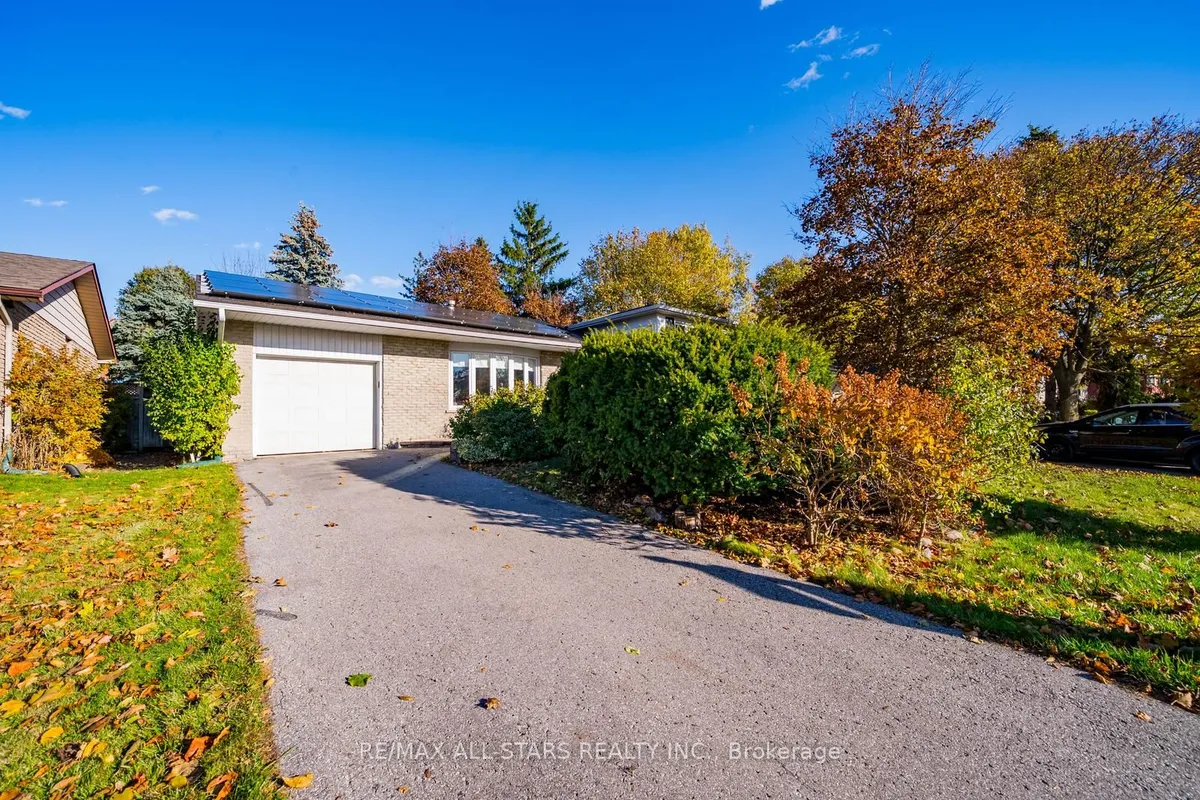 115 Stouffer Street, ON L4A 6A3