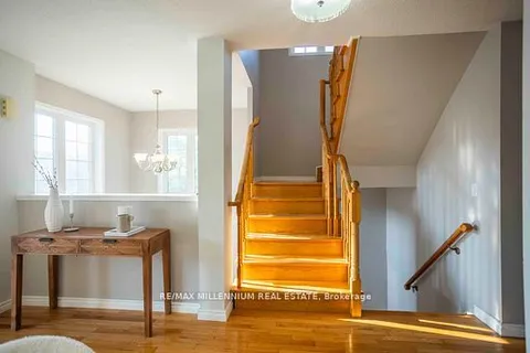 142 Millcliff Circle, ON L4G 7N8