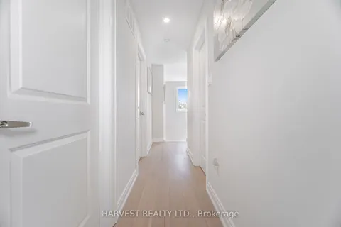 82 Swinton Crescent, ON L4J 3V5