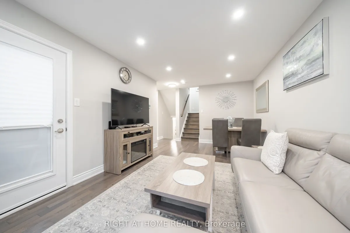 9 Royal Cedar Court, ON L9N 1R7