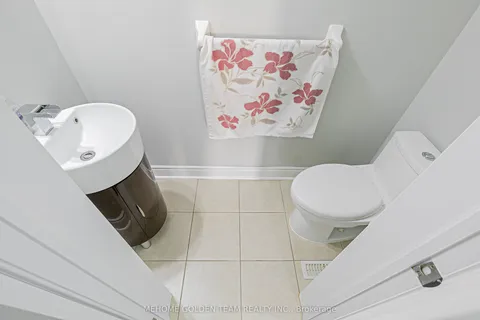 939 Memorial Circle, ON L3X 0B5