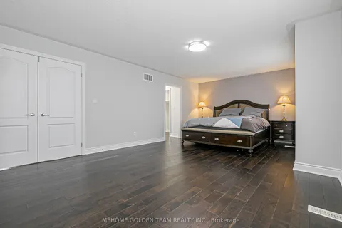 939 Memorial Circle, ON L3X 0B5