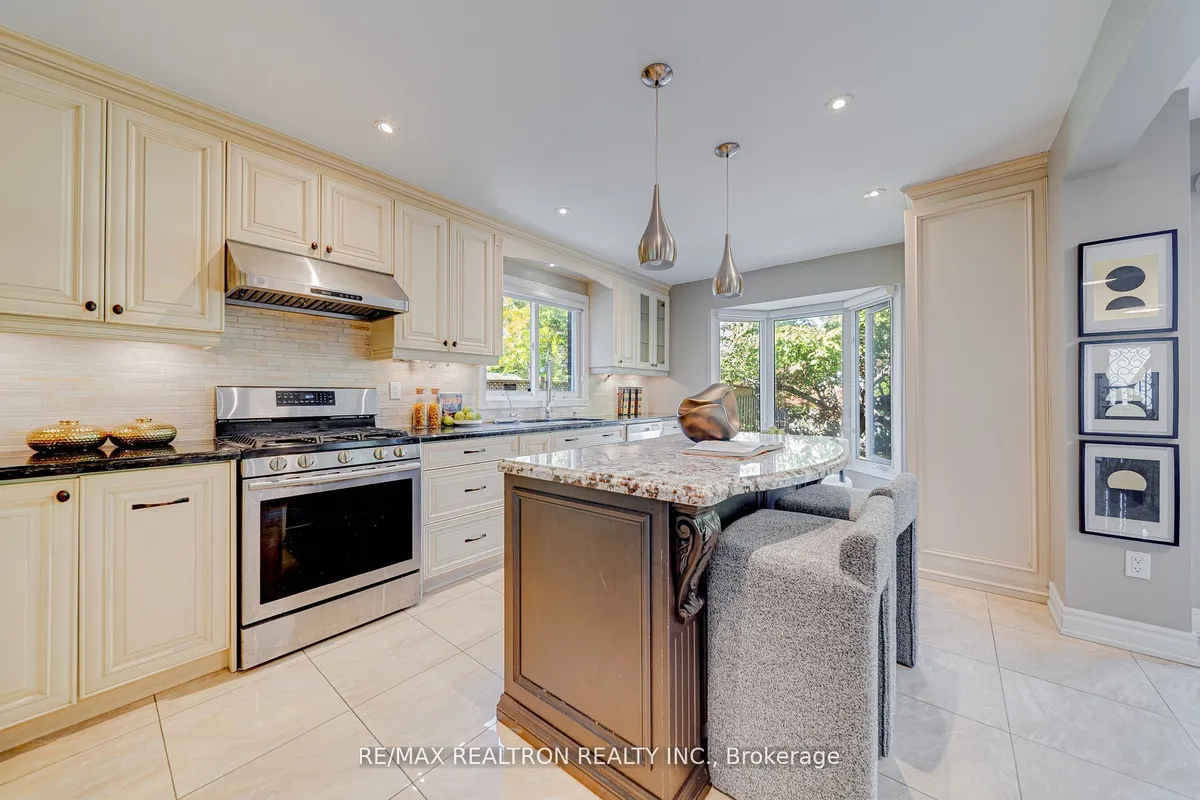 261 Hollingham Road, ON L3R 8J7