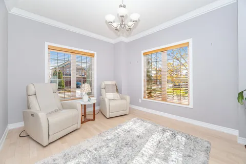 56 Regency View Heights, ON L6A 3T8