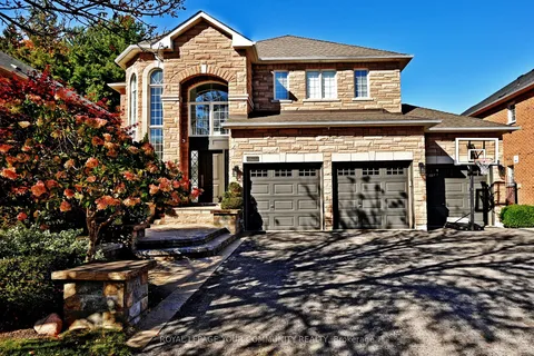 313 Willis Drive, ON L4G 7M3