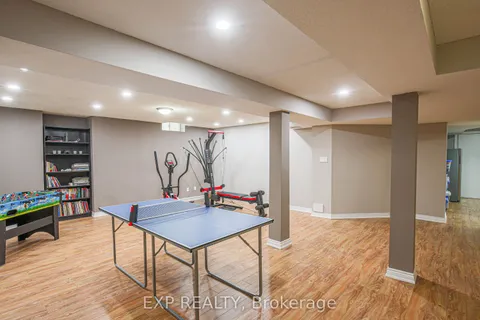 67 Pineforest Place, ON L6E 2B1