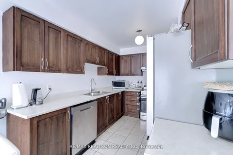 88 Banbrooke Crescent, ON L3X 2W9