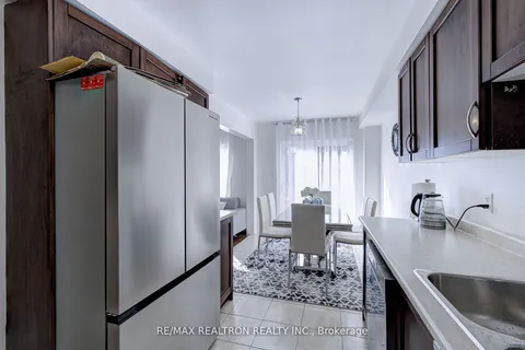 88 Banbrooke Crescent, ON L3X 2W9