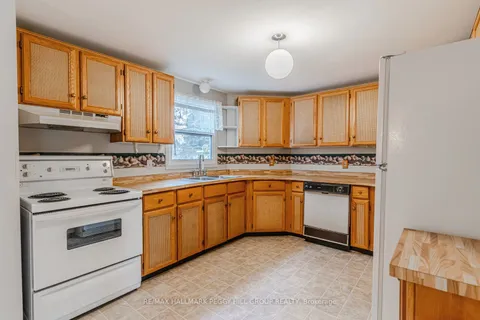 8 Carmans Cove N/A, ON L9S 1R9