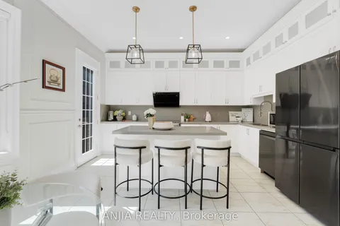 9 Mario Avenue, ON L6C 0X8